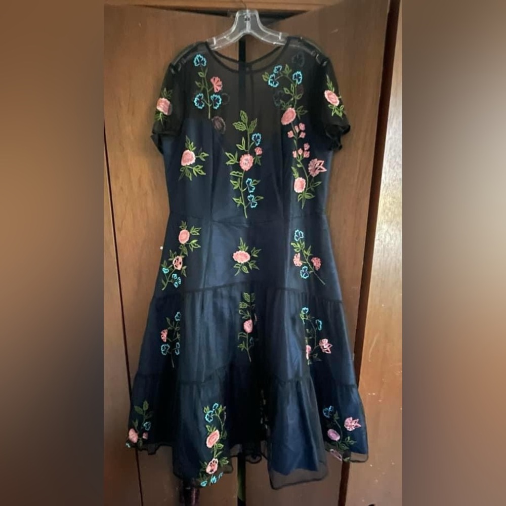 NWOT eShakti XL Floral Embroidery Dress - Picture 2 of 2